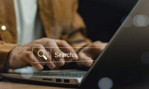 Comparing SearchGPT vs Google Search for Users