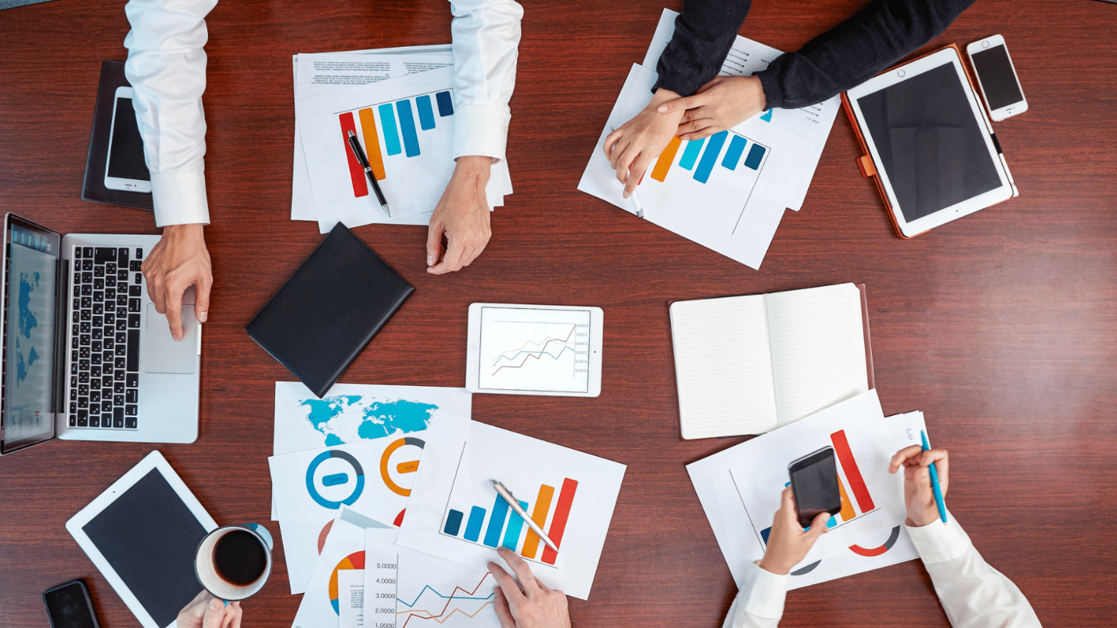 Featured image for post: Top Personalization Trends in Retail: Using Your Data to Boost Holiday Sales